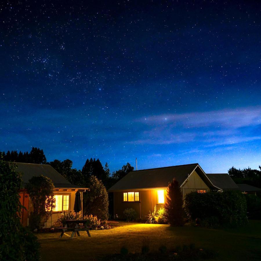 Blue Thistle Cottages Te Anau Esterno foto